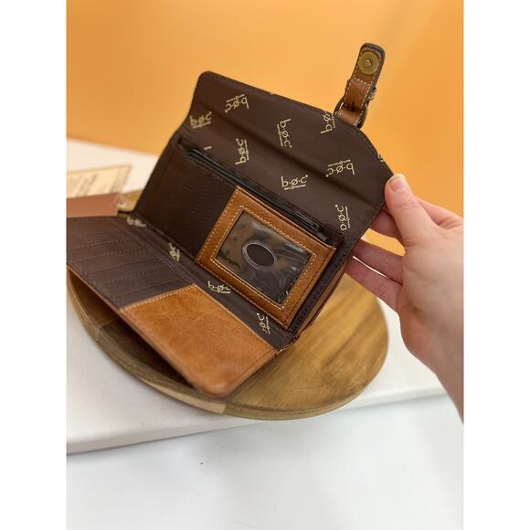 b.o.c Born Concept Clutch Wallet dark tan Faux Leather Snap NWT - Picture 7 of 16